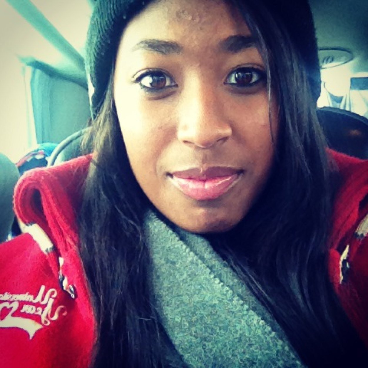 ThannyaSemedo's profile picture. 