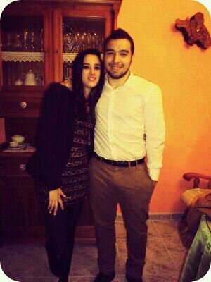Imposible ser infeliz contigo ami lado,gracias por existir! :3