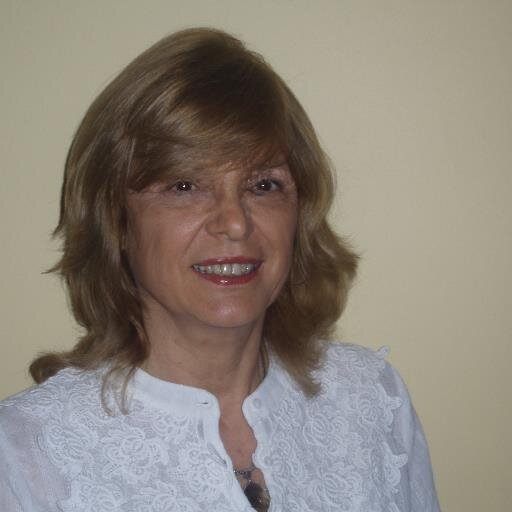 Profesora de Matemática y Astronomía. Lic. en Gestión Educativa. TSU en Informática Educativa (UNED-ESpaña). Experto U.en Proyectos de Elearning. ETR TIC DGCyE