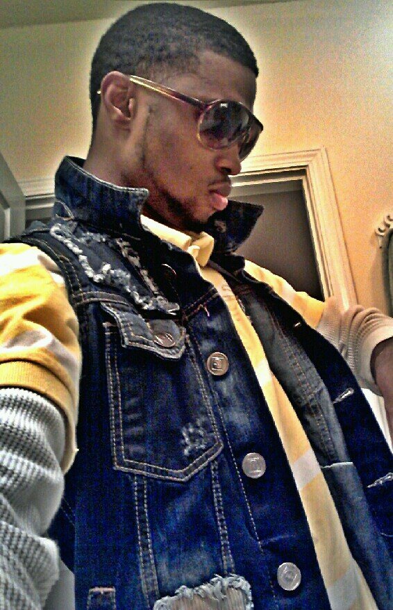 Artist//Songwriter//graphic designer I'M ON POINT WIT MY ISH.. #MHEMUSICGROUP #MHE INSTAGRAM: #mhegudda