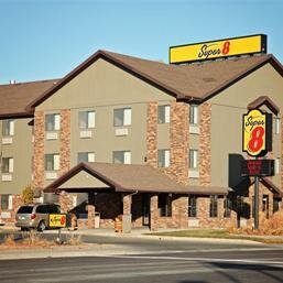 We strive to meet all of our guests' needs at the Super 8 on 41st Street. Your home away from home!
