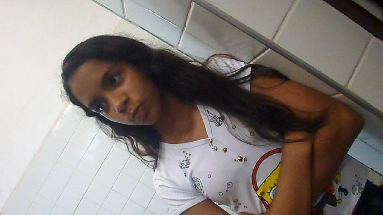 oii sou Thauany Tunes eu não vou entrar muito mas vou continuar com TwiTTer