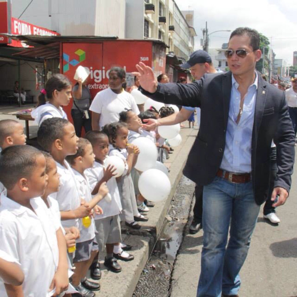 Ramoncitoash's profile picture. 