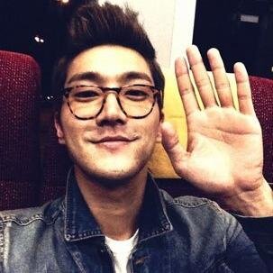 Part of Super Junior, biasa dipanggil om -_-