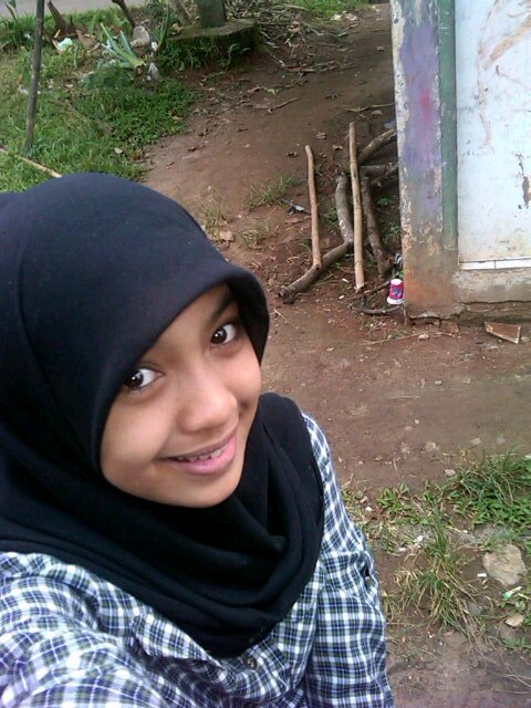 RizkaSelina's profile picture. And I Hope You Can Back Again