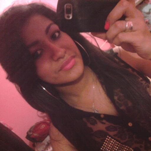 I'M #Francheska 'Call Meh Muñєk°ta Chikitha
Simple, lov°ng and Real With The Royals;) ♥ Follow Mє Fяanchєska• pad°lla