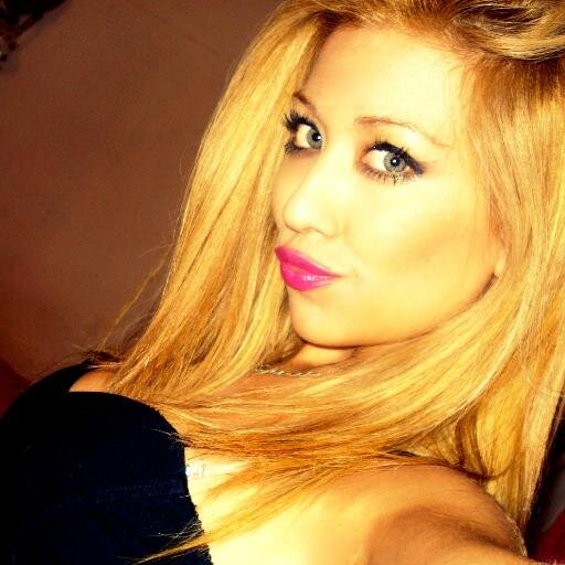 Cantante de cumbia santafesina,Bailarina y Actriz //Amante de los animales♥// MI OTRO TW @VeronicaAvilaOK // http://t.co/Kc3nXAlf1W SIGO A TODOS♥