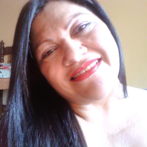 SOU UMA MULHER QUE ADORO FAZER NOVOS AMIGOS... ODEIO MENTIRAS,FALSIDADES,PESSOAS DE DUAS CARAS...PASSEM LONGE DE MIM POR FAVOR...