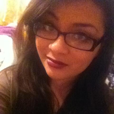 I'm 17 live in NC Spanish,English,& French #Directioner #Belieber #Brat #Lovatic I FOLLOW BACK Love the Janoskians, BYE & youtube singers 
@HWoodEnding RTed