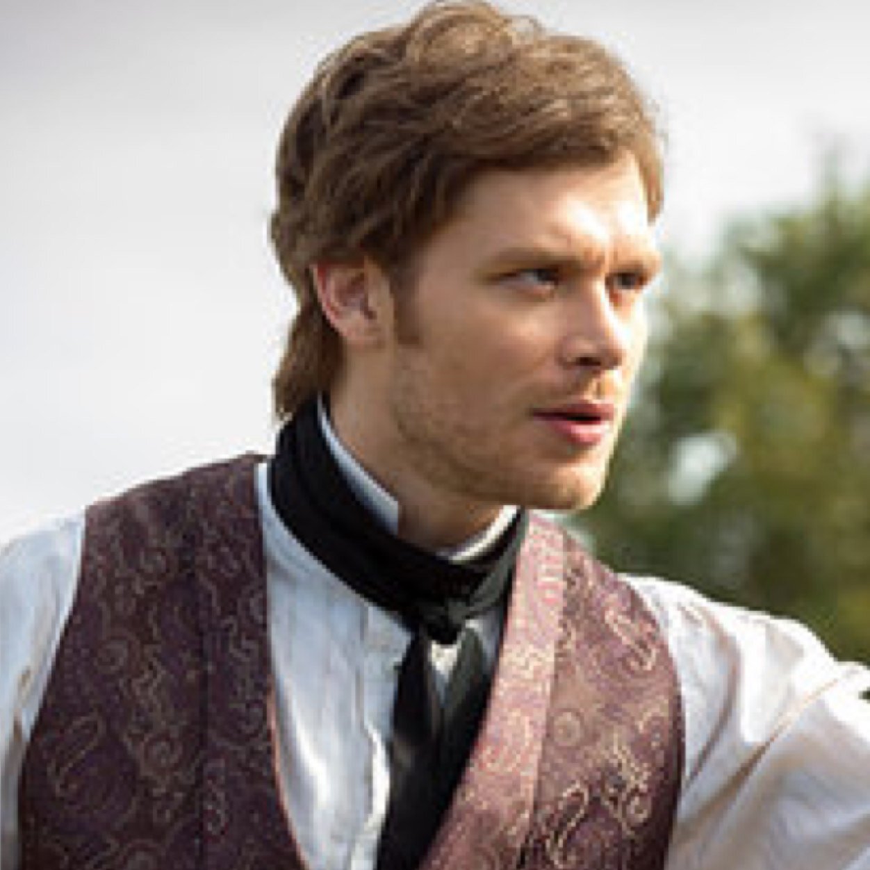 11th Southern Isles prince. Snarky and Sassy. As if you couldn't tell. {RP, 18+} #Single #Frozen