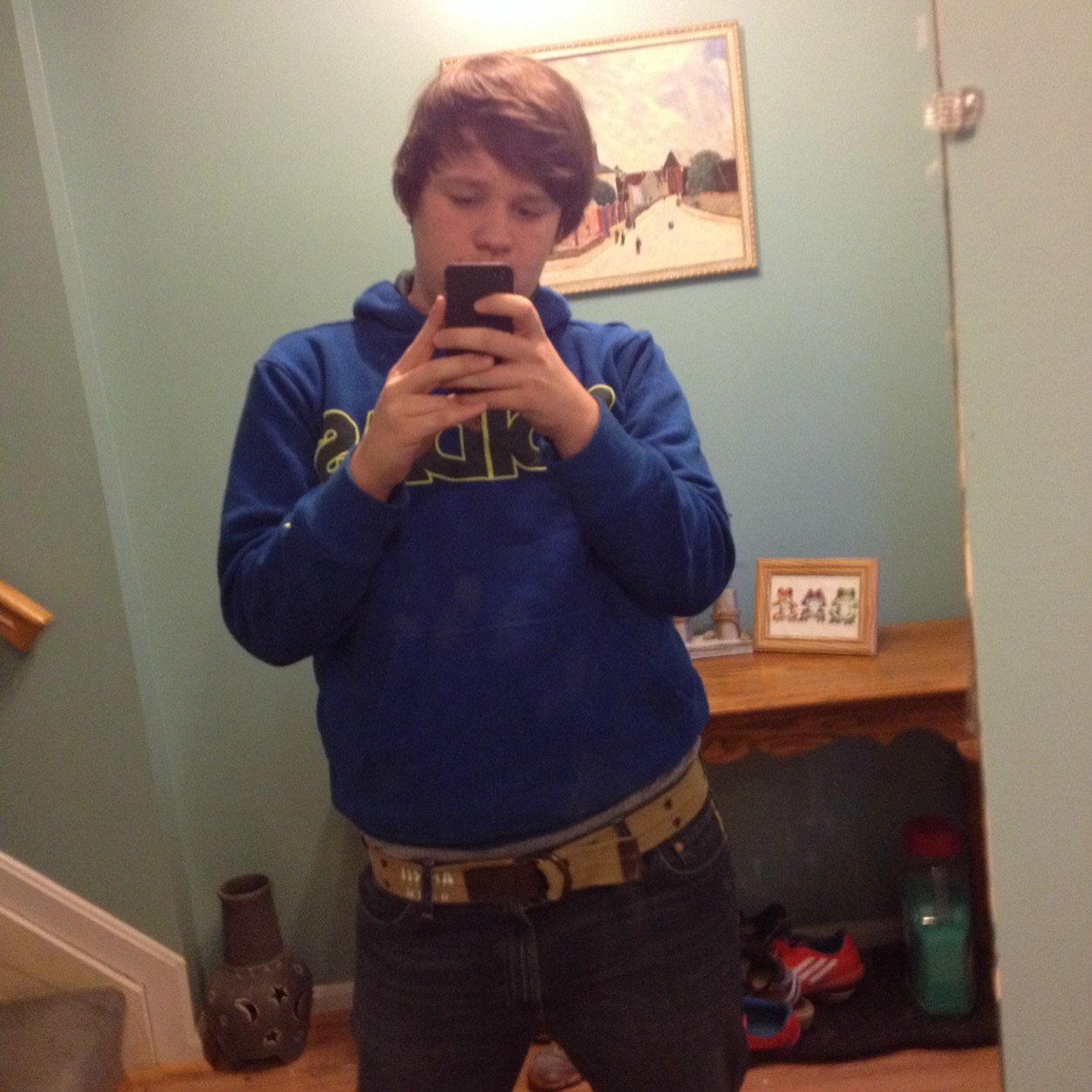 Im just another guy who loves girls and there bodys but thats not all i ever think about i do want a real relationship just waiting for the right girl