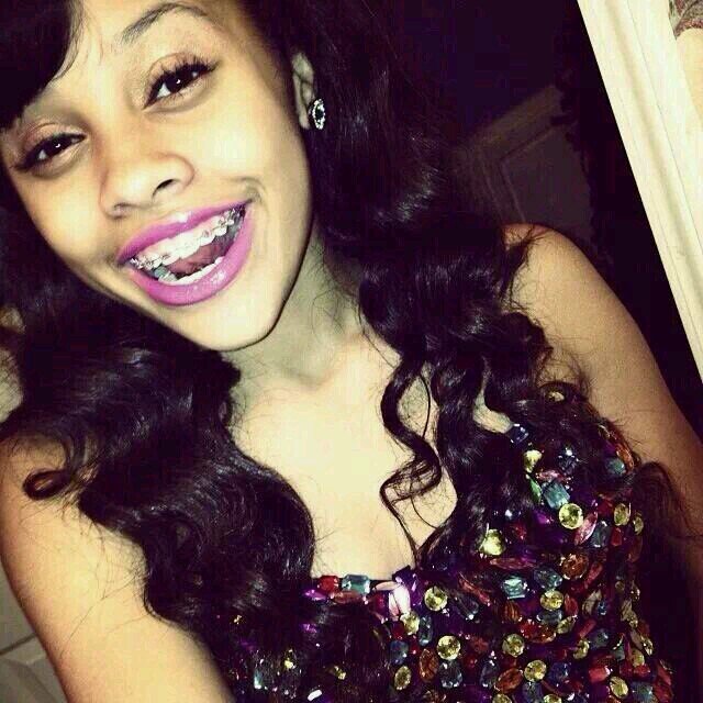 follow a pretty girl an she most deff follow back ♥