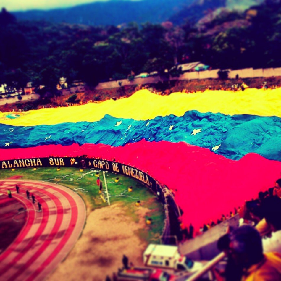 Con mucho orgullo vinotinto, aurinegro y VENEZOLANO.