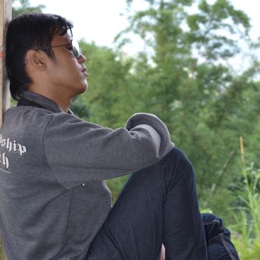 looorx's profile picture. Industrial Engineering 11 | manufacturing management |  (   ^_ ^)/