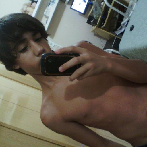 segui ai por favor :(