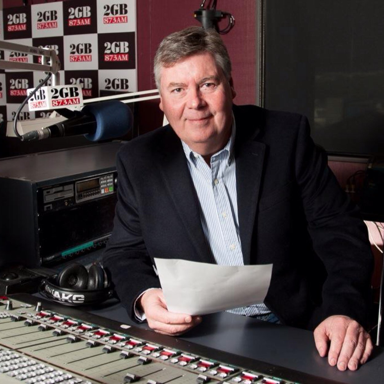 Broadcaster on @2GB873 & @NewsTalk4BC hosting Weekend Mornings, 9AM - 1PM. Email: lgrant@2gb.com