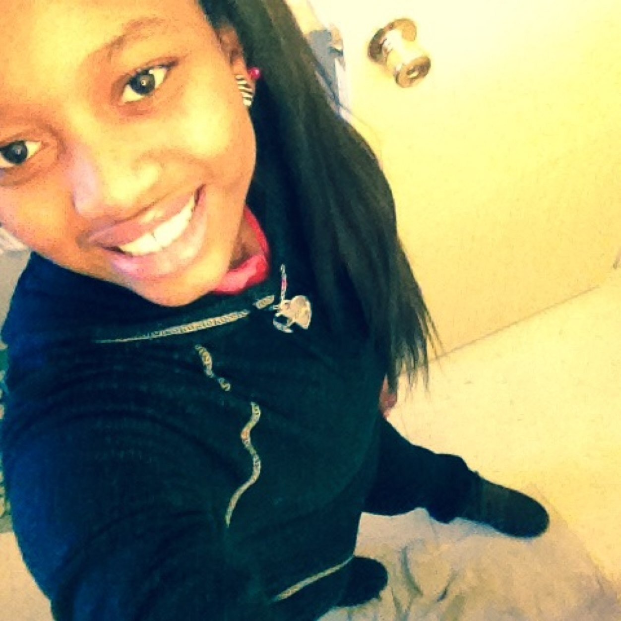 Follow me and i follow back...............