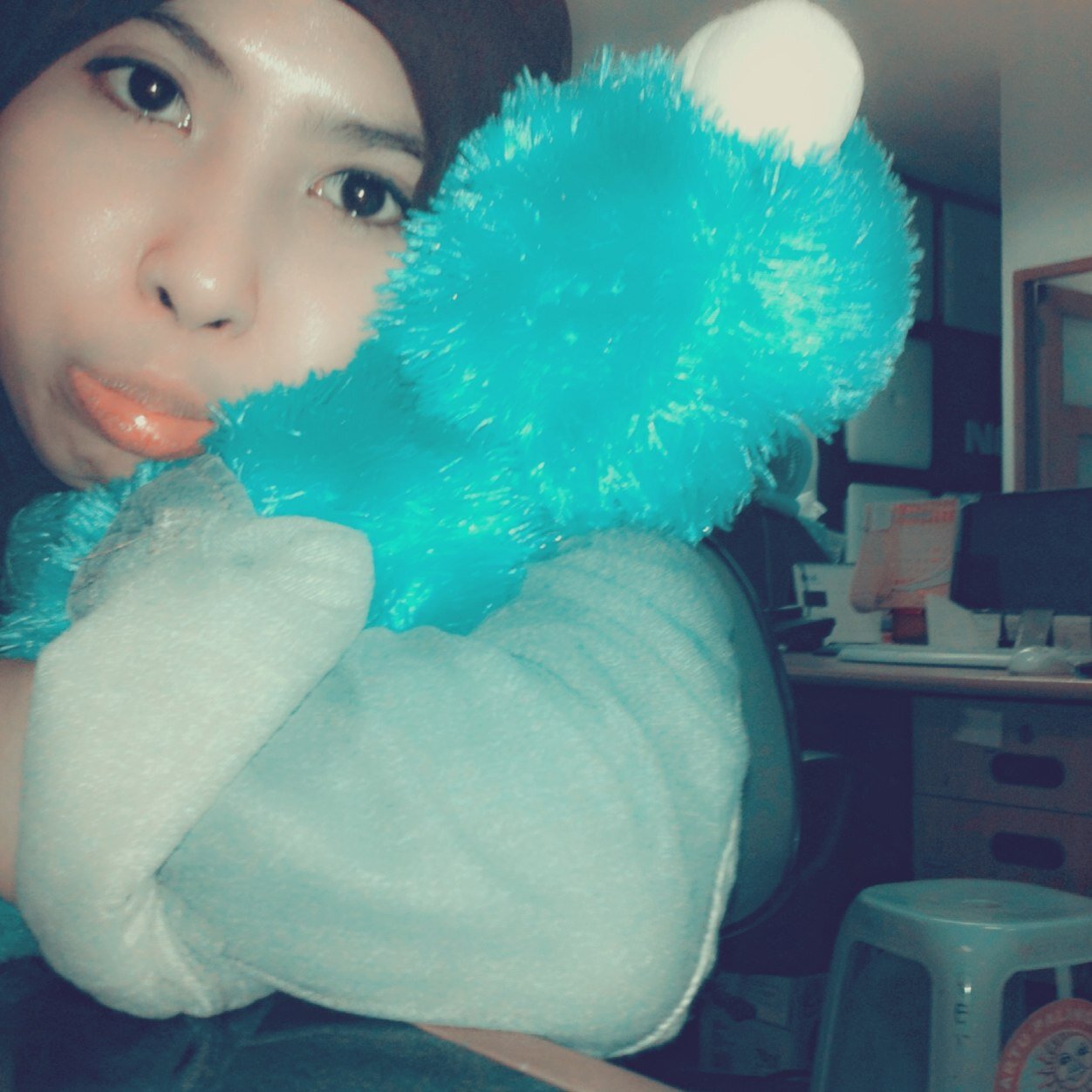 Heeey, im shavira. You can call me rara. Im not perfect, just simple girl. Please follow myaccount twitter, follback? Just mention :) thanks before.