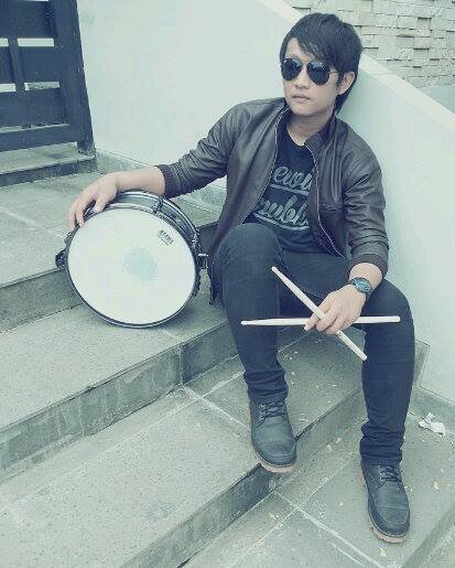 Follow My Band @Jacbug_official and Like Fanspage : Jacbug Band Indonesia Don't Miss it thanks :)