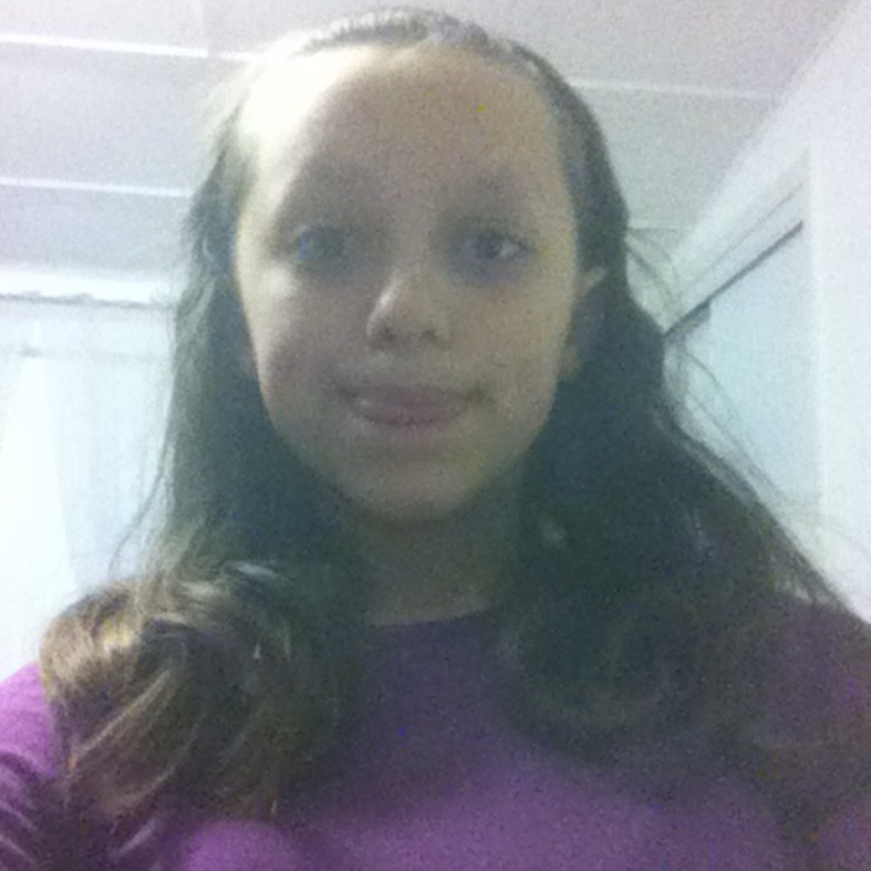 Rhe name is lina i am single and always bored. I love watching teanage movies and scary ones also 3 reading it is fun anyways huggs and kisses -Alina
