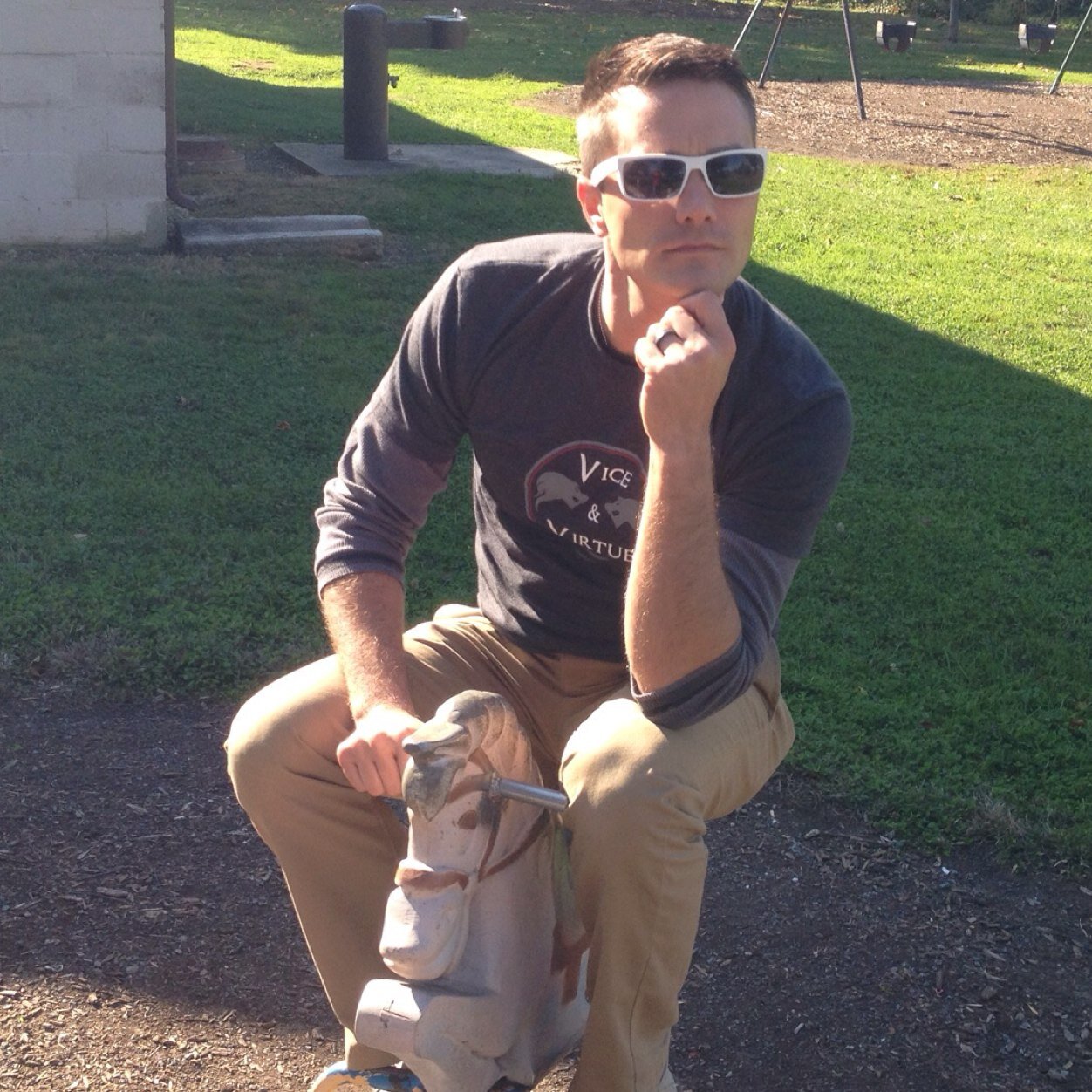 DudeNamedDad's profile picture. Random observations of a new dad.