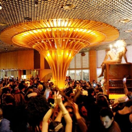 Partying Day & Night At The Best High End Venues In The Big Apple :) 
Instagram: @nycevents