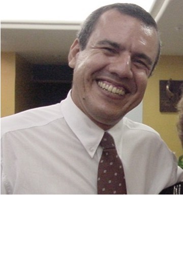 Administrador de Empresas e Consultor Organizacional atuante há mais de 25 anos liderando projetos de mudanças organizacionais.