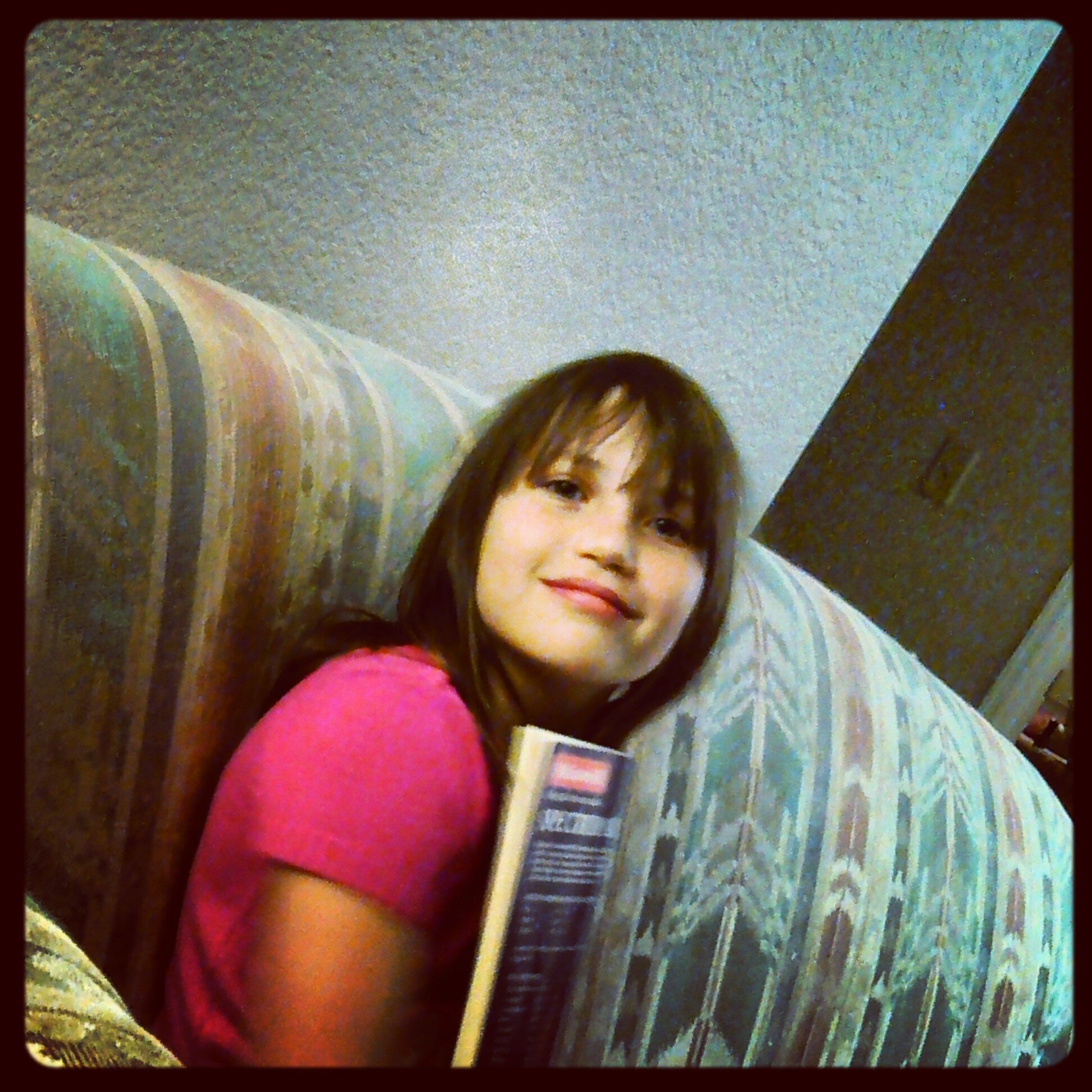 Angelajwilli's profile picture. Who gives a fuck!