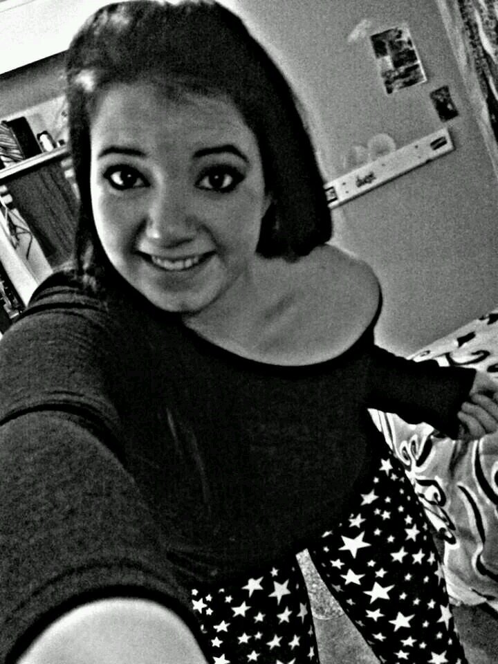 Snapchat: ashleyann.4296 Instagram: ashleyring42  Follow me, I always followback.!(;