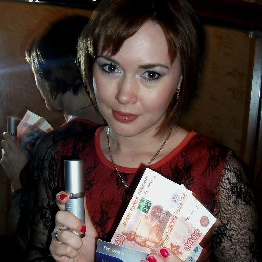 В легальную компанию требуются сотрудники, выплаты 5 раз в месяц.  - все вопросы в личку.