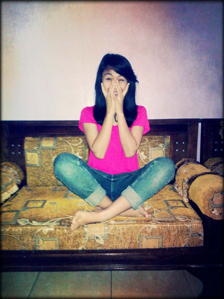 my nick name is dhewi i'm from ambarawa cute girl,friendly,,,so be my friends