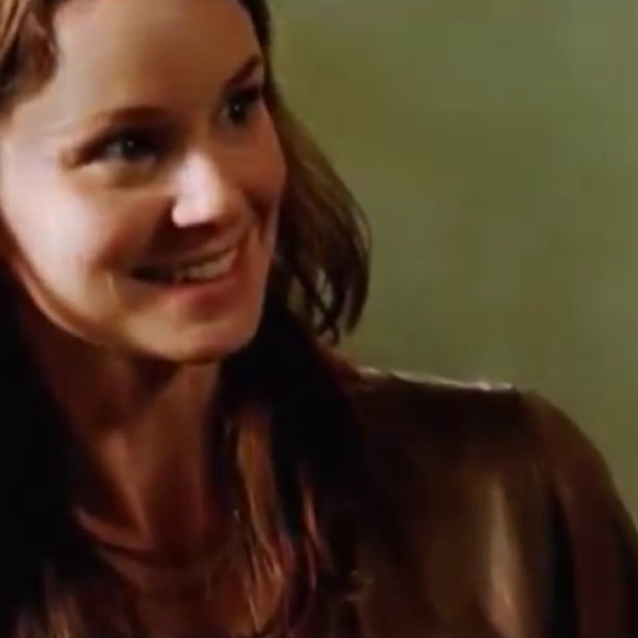 FoldedSwan's profile picture. There was a shot. There was blood. There was darkness and then there was Michael. I may have died, but I'm in his arms again. #Dead #purgatory