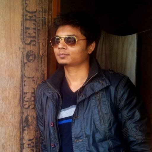 I believe in self-defence.
i have my principles.
i like to experiment.
i read..
i dream.
i hate to be alone.
i am passionate.