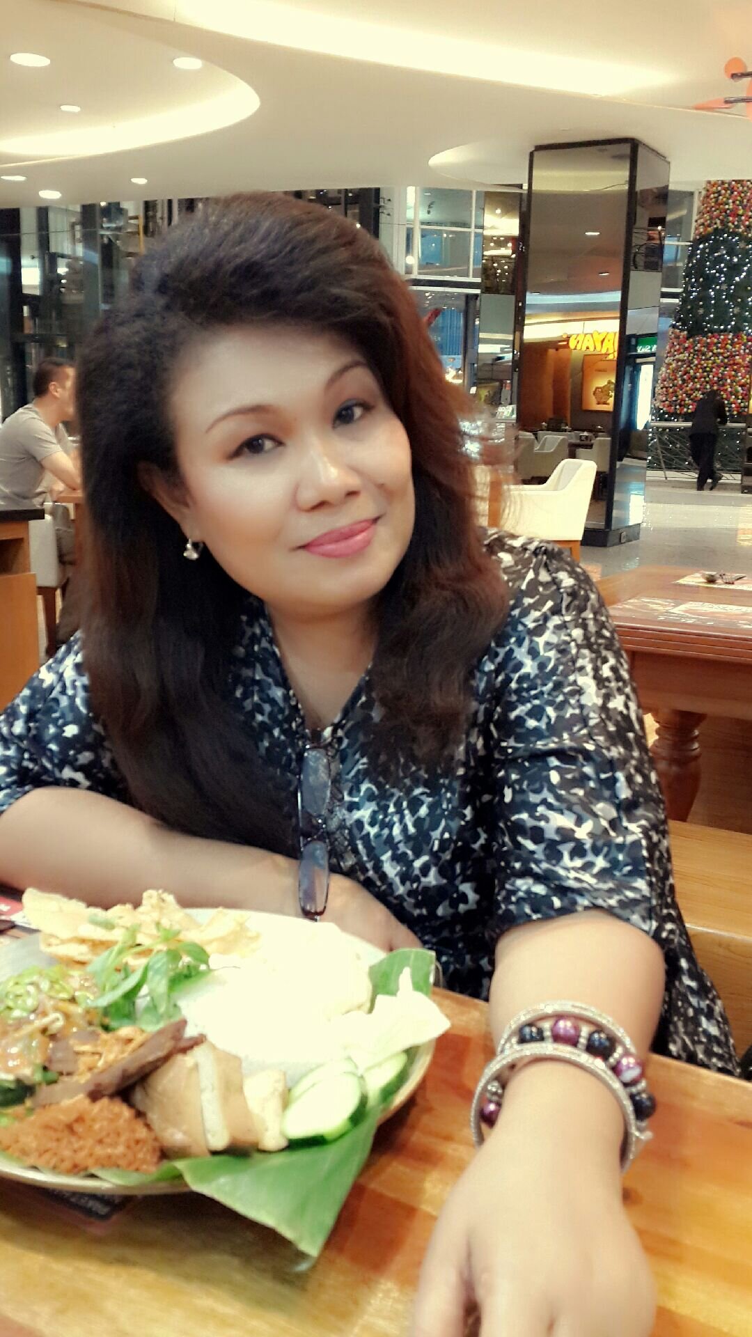 KasihNYA sungguh ajaib,tak akan kekurangan aku.
