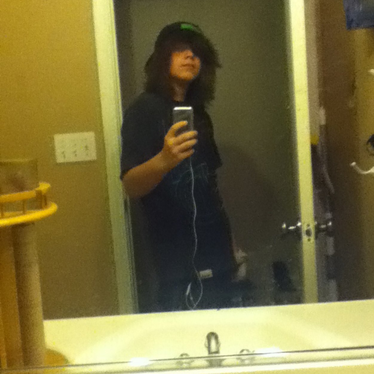 Well... I like Phaeleh.(Musician) I also like anime     . I'm all about gaming half the time.