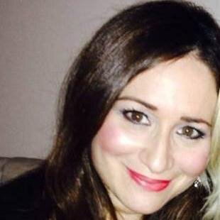 EmmaMjekiqi's profile picture. A notorious giggler on an eternal mission to be a smaller dress size.