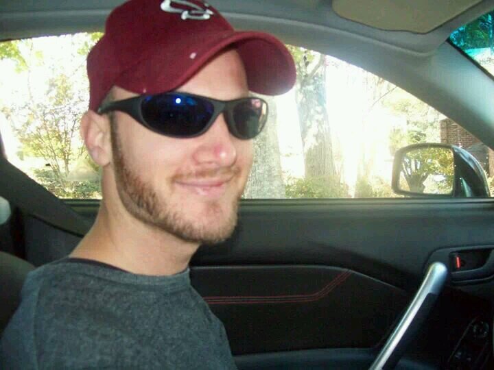 30 yrs old and settling down in Columbia, SC.  OIF vet 2003.  Conservative values and Christian faith.  Movie buff, single and ready to mingle.