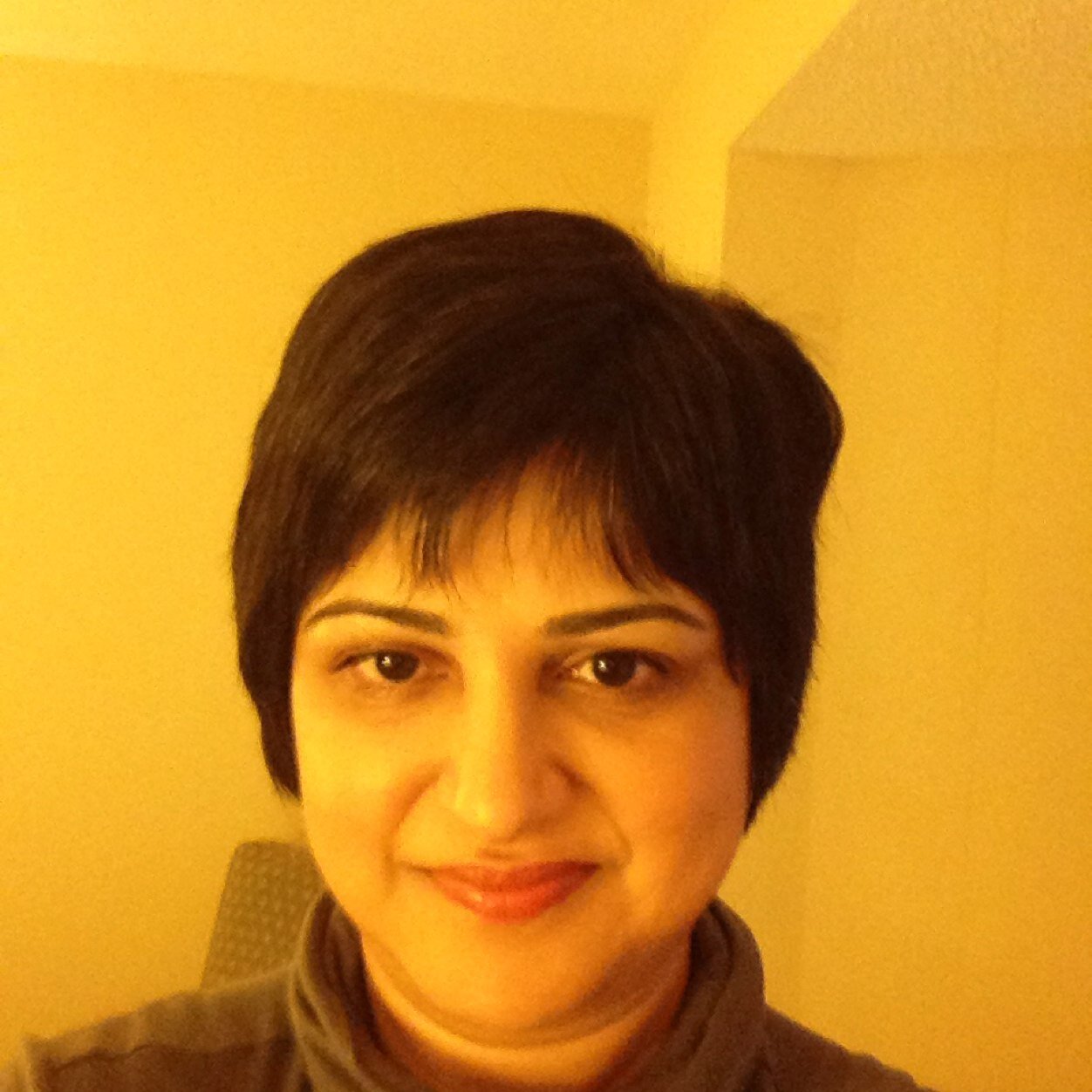 AzzahJeena's profile picture. Sister, wife, mother to two energetic boys