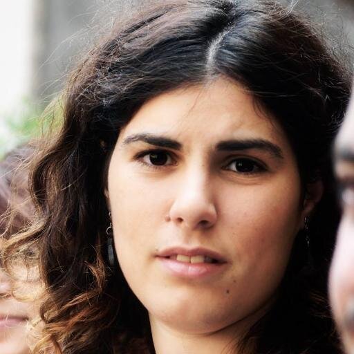 studentessa a tempo indeterminato, abitante di biblioteche popolari e non, ricercatrice della Bellezza