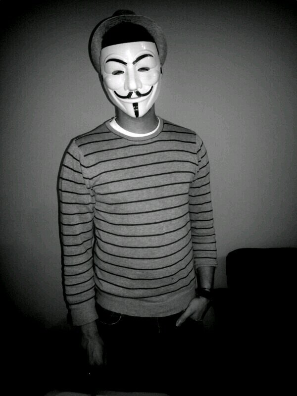 luchoCarreraG's profile picture. Ing. Electrónico. Amante de mi país y del deporte rey