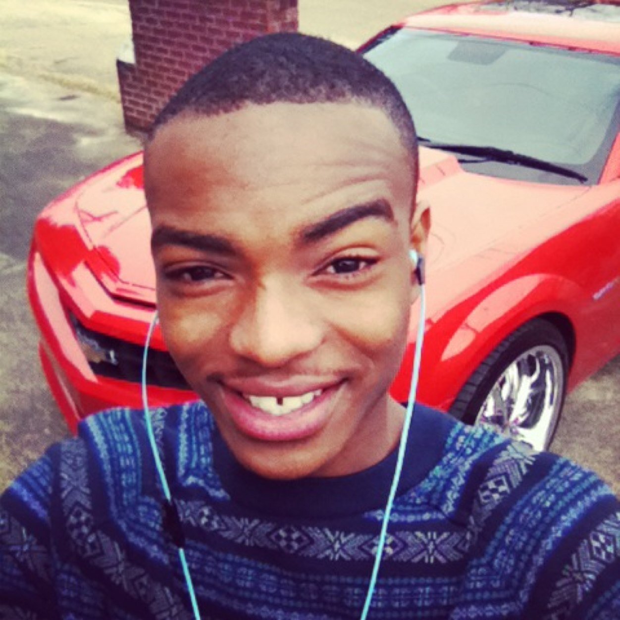 Junior/2015 
Oak Grove High School
May 19th
Young Fella