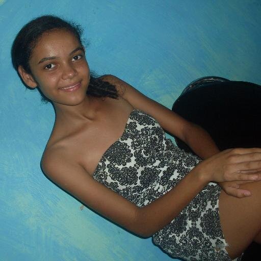 EU SOU UMA LINDA E GOSTO DE PESSOA LEGAIS