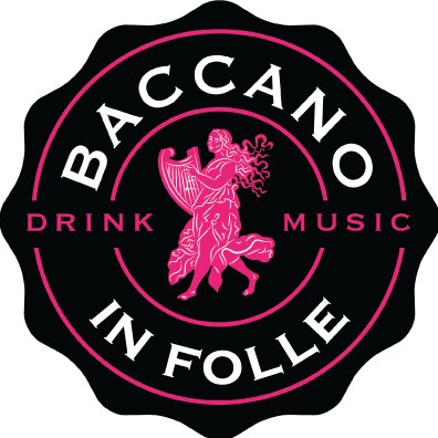 Il Baccano delle vigne è lo spazio dedicato all’aperitivo e alle degustazioni, luogo di incontri, musica e cultura, cornice ideale per feste.