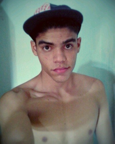 Afim d Novas Amizades♡   Insta: @Tonny_CarloS