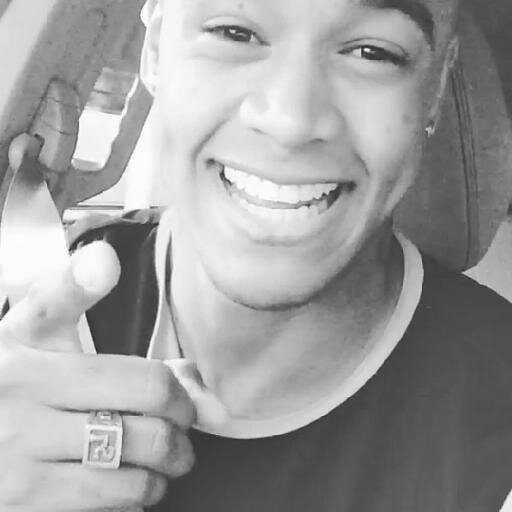 ``dê no que der no que for, sempre estarei do seu lado´´
Fã Clube.