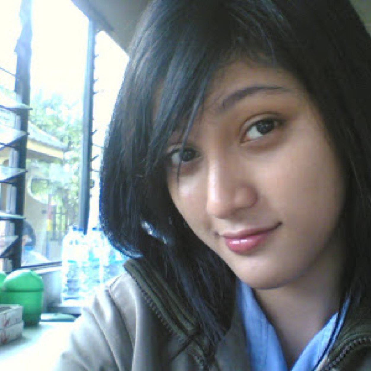 PutriaMelati's profile picture. ...saya bukan kamu, dan kamu bukan saya...