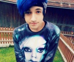 I like unicorns. I gay as skittles. bestieeeee doing bioo: @chris_downfall and likes my skittles hehe. Hes Single and ready to shake skittles and pringles. ^_^