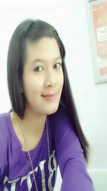 Renie_Aziza's profile picture. 