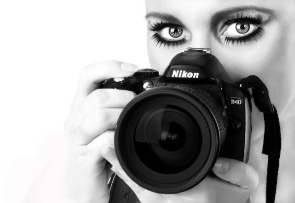 juliejames883's profile picture. Hi, I'm Julie James, this is my Twitter account.  I'm a freelance fashion photographer who loves rock music, gadgets, and volleyball. Hope to see you around