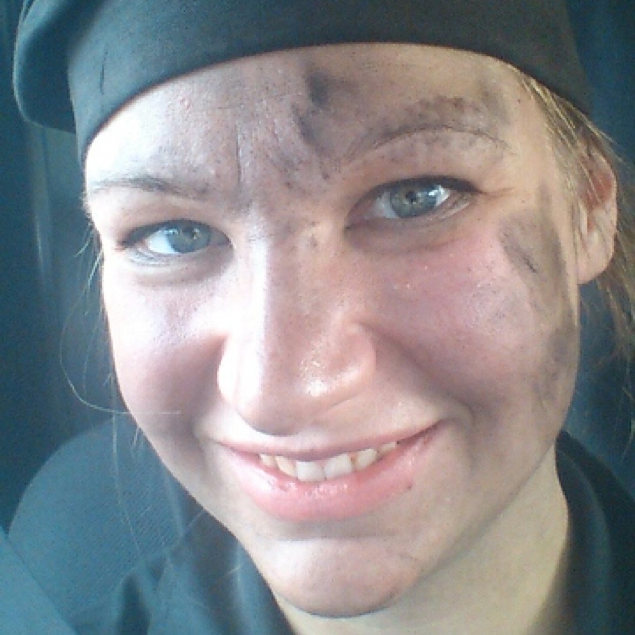 HellisSotare's profile picture. Nyutbildad sotare och nybliven stockholmare. Följ mig när jag lär känna stade, yrket och nya jobbet på Peter Sotare.